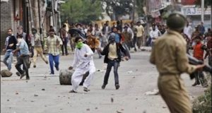 indian-held-kashmir-violence-death-toll-rises-to-23-620x330